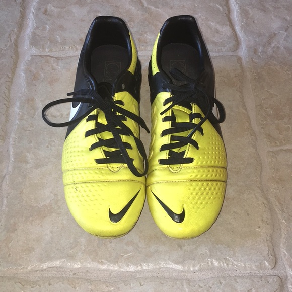 Nike CTR360 Kanga-Lite soccer shoes Nike CTR360 Kanga-Lite soccer shoes